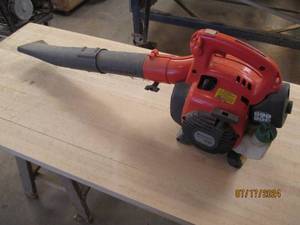 lot 14 image: Husqvarna 125b gas blower...