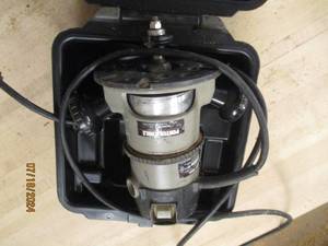lot 60 image: Porter Cable heavy duty router...