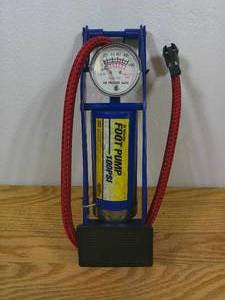 lot 18 image: AirMaster 57770 100 PSI Deluxe Foot Pump