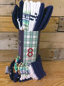 lot 56 image: CARO Home Holiday Kitchen Towel 18 x 28 8-pack