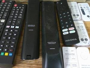 lot 158 image: Mixed Lot of Remotes