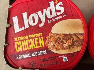 H & G - Lot of 6 Lloyds Seasoned Shredded Chicken in Original BBQ Sauce 16 oz Each
