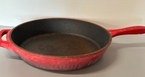 lot 85 image: Lot of CAST IRON Pans Crofton - and 2 Unmarked 12, 8, & 5 34 Sizes