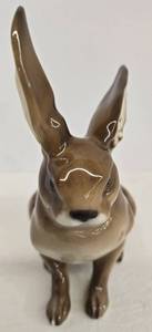 lot 149 image: Vintage Lorenz Hutschenreuther Brown Bunny Figurine