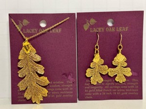lot 228 image: Vintage Lacey Gold Dipped OAK LEAF Jewelry Set Earrings & Matching Necklace NEW