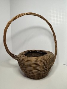 lot 90 image: Antique WICKER Woven Gathering BASKET Primitive Offset Twisted Handle