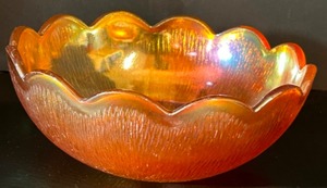 lot 238 image: Vintage Marigold CARNIVAL GLASS Scalloped Edged Bowl Decorative Piece