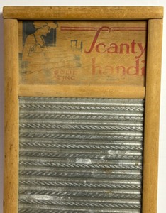 lot 266 image: Vintage SCANTI HANDI Washboard Solid Zinc Collectible