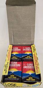 lot 162 image: 1978 Topps CLOSE ENCOUNTERS OF THE THIRD KIND Trading Cards