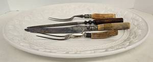 lot 187 image: Vintage Gibson Fruit Large Platter wStag Carving Utensils 