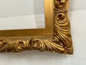 lot 244 image: Vintage Ornate Gold Gilt Wood Carved Frame Hollywood Regency Golden Fancy