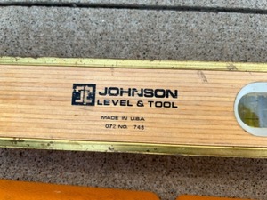 lot 245 image: Hardy JOHNSON LEVEL & Tool 072 No. 748 In protective Case Bamboo Wood