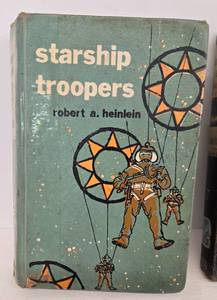 lot 259 image: Vintage Lot of 5 Science Fiction Books