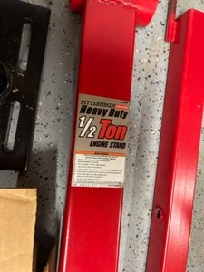 lot 330 image: New PITTSBURGH Heavy Duty 12 Ton ENGINE STAND Unassembled