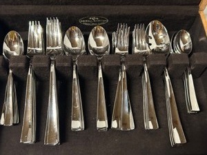 lot 332 image: KATE SPADE for Lenox MALMO New York Style Stainless FLATWARE Silverware Service for 12 Plus More