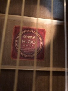 Excellent Like-New YAMAHA Model FG-700s Acoustic Guitar wCase