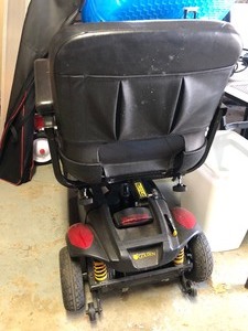 Working Golden Buzz Around EX Mobility Scooter