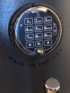 Like-New Heavy Duty LIBERTY Lincoln Gun Safe Model LZ-25