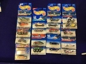 lot 11 image: Large Lot of Variety Series Hot Wheels Unopened
