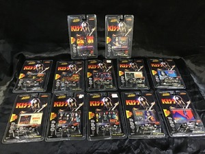 lot 73 image: Large Lot of Plastic Cased Unopened Johnny Lightning Kiss Cars