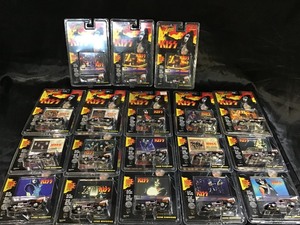 lot 74 image: Large Lot of Plastic Cased Unopened Johnny Lightning Kiss Cars