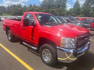 lot 10 image: 2008 Chevrolet Silverado 2500HD 8ft 4x4....ONLY 50K Miles