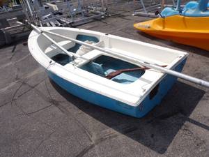 lot 18 image: SOS Sail Boat