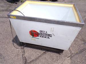 lot 19 image: Open Top Freezer