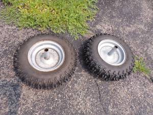 lot 92 image: Pair of Wheels