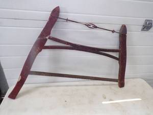lot 86 image: Vintage Hand Saw
