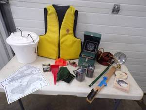 lot 121 image: Vintage Fishing Lot