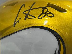 lot 10 image: Cris Carter #80 Autographed Minnesota Vikings Gold Mini Helmet