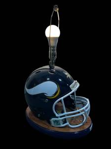 lot 31 image: RARE Vintage Minnesota Vikings Full Size Helmet Lamp in Good Working Condition - $100 Reserve