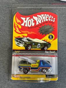 lot 64 image: Hot Wheels Neo-Classics Series Tow Truck (Sealed) and Hot Wheels Originals Evil Twin and Metrorail Nash Metropolitan (Sealed)