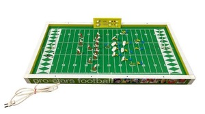 lot 79 image: Vintage 1970 Coleco World of Sports Games Pro-Stars Electric Action Football Game in Working Condition