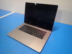 lot 46 image: Apple&nbspA1990 MacBook Pro 15,1 &nbspINTEL CORE I7-8750H 2.2 Ghz  16GB DDR4 SDRAM  251GB SSD  15.4 screen with 2880 x 1800 Resolution  Includes IOS 