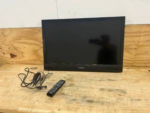lot 116 image: INSIGNIA 32 LCD TV Model NS-32E440A13 With Remote