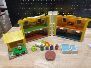 Fisher Price Play Family House