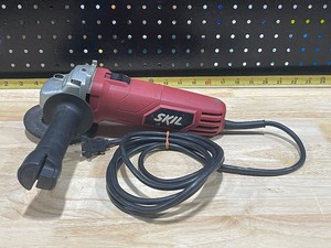 Skil Angle Grinder