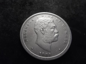 lot 11 image: 1883 Hapalua Hawaii Silver Half Dollar Commemorative