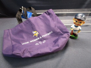 MN Viking Bag, Bobblehead