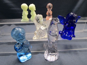 Praying Children Figures