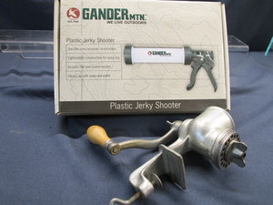 Jerky Shooter, Grinder