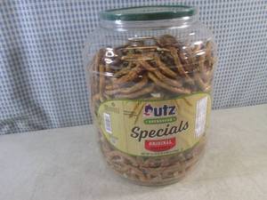 lot 245 image: (C-1) Large Container Sourdough Specials Original Pretzels 52oz (3 Lbs 4 Oz)  Best By 05272024