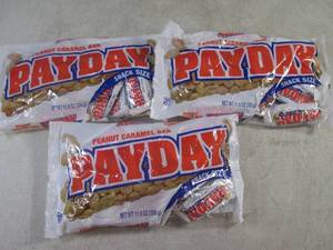 lot 273 image: (B-1) 3 Bags Snack Size Pay Day Candy Bars Past Date