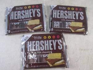 lot 287 image: (B-2) 18 Full Size Hersheys Milk Chocolate Candy Bars 3 Packs of 6