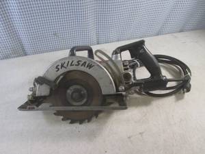 lot 48 image: (BS) Skilsaw 7 14 Saw - Works - See Photos