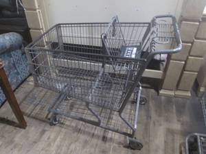 lot 182 image: (G) Grocery Cart...