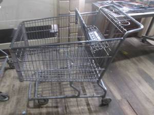 lot 183 image: (G) Grocery Cart...