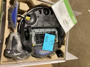 lot 39 image: iRobot Roomba 694 Robot Vacuum with Self Charging, Works with Alexa, Good for Pet Hair, Carpets, Hard Floors Customer Returns See Pictures